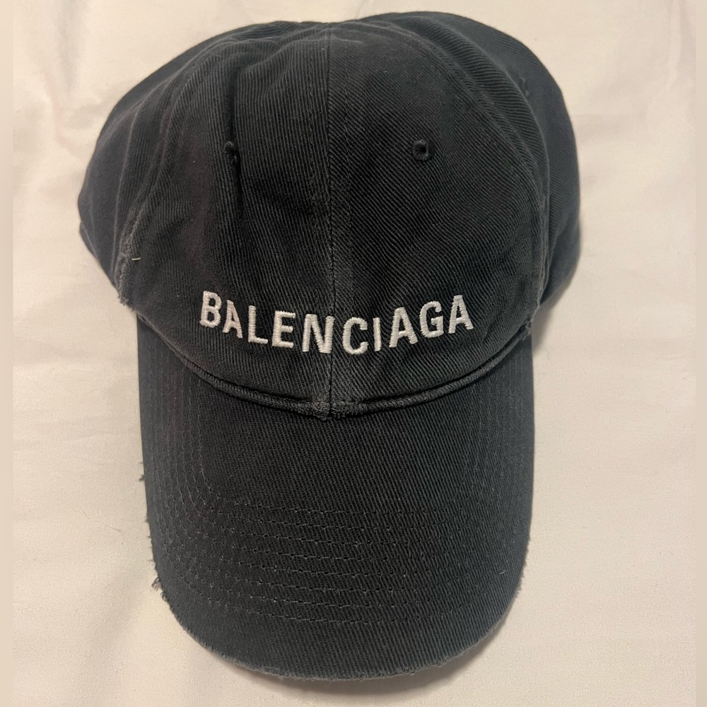 Balenciaga distressed Logo cap
